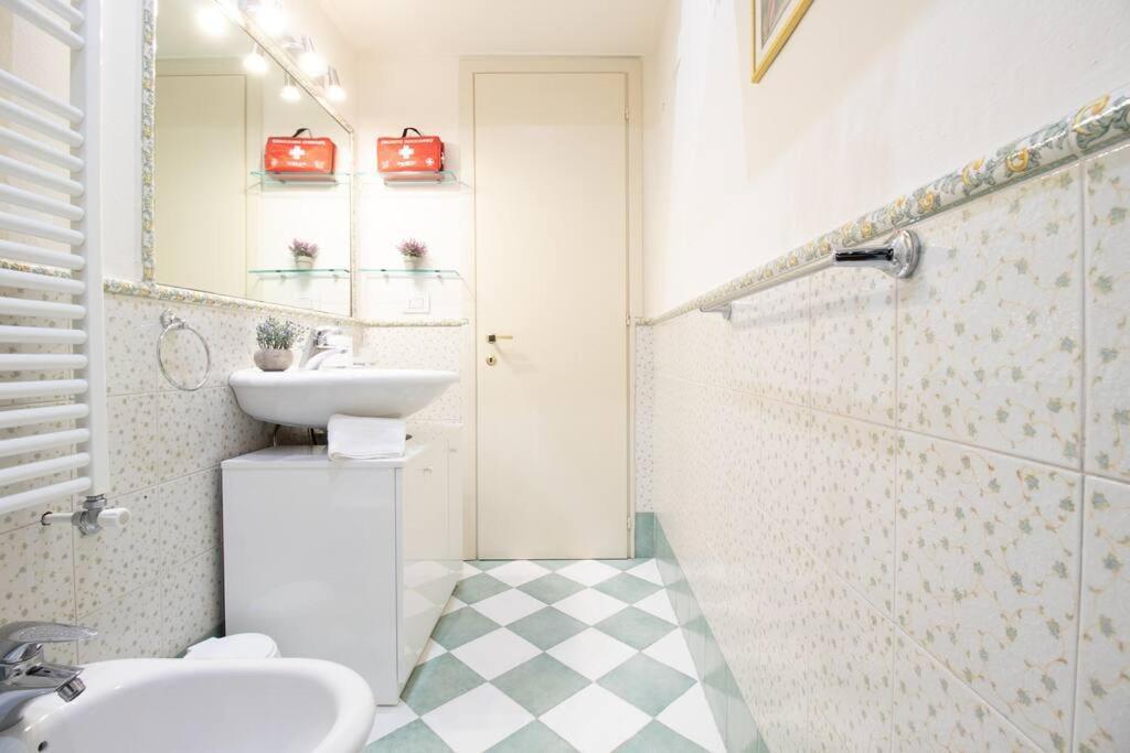 Appartement 50 Metri Duomo Di Lucca Self Check-In E Wi-Fi Extérieur photo